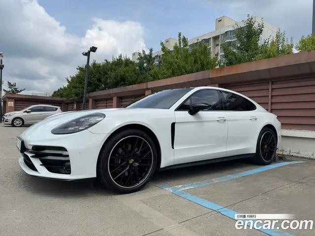 Porsche Panamera 2019 3.0 автомат (гидро), миниатюра 2 Porsche Panamera 2019 3.0 автомат (гидро), миниатюра 2