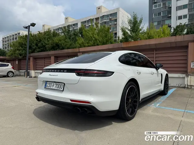 Porsche Panamera 2019 3.0 автомат (гидро), миниатюра 6 Porsche Panamera 2019 3.0 автомат (гидро), миниатюра 6