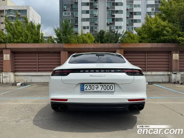 Porsche Panamera 2019 3.0 автомат (гидро), миниатюра 8 Porsche Panamera 2019 3.0 автомат (гидро), миниатюра 8