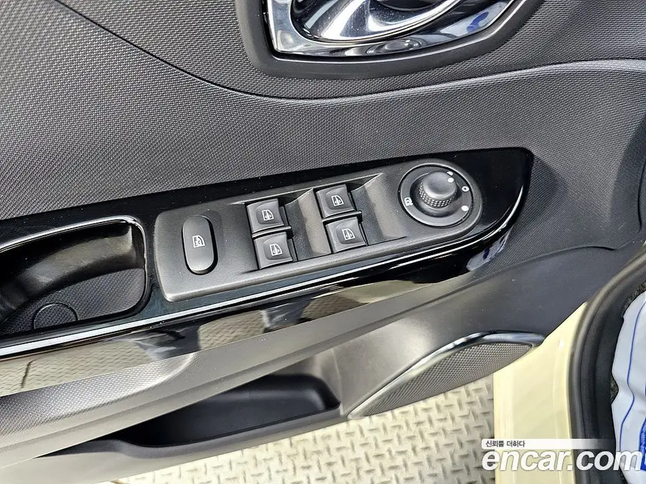 Renault (Samsung) QM3 2014 1.5 автомат (гидро), фото 13