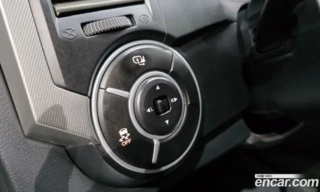 SsangYong Korando 2012 2.0 автомат (гидро), миниатюра 12