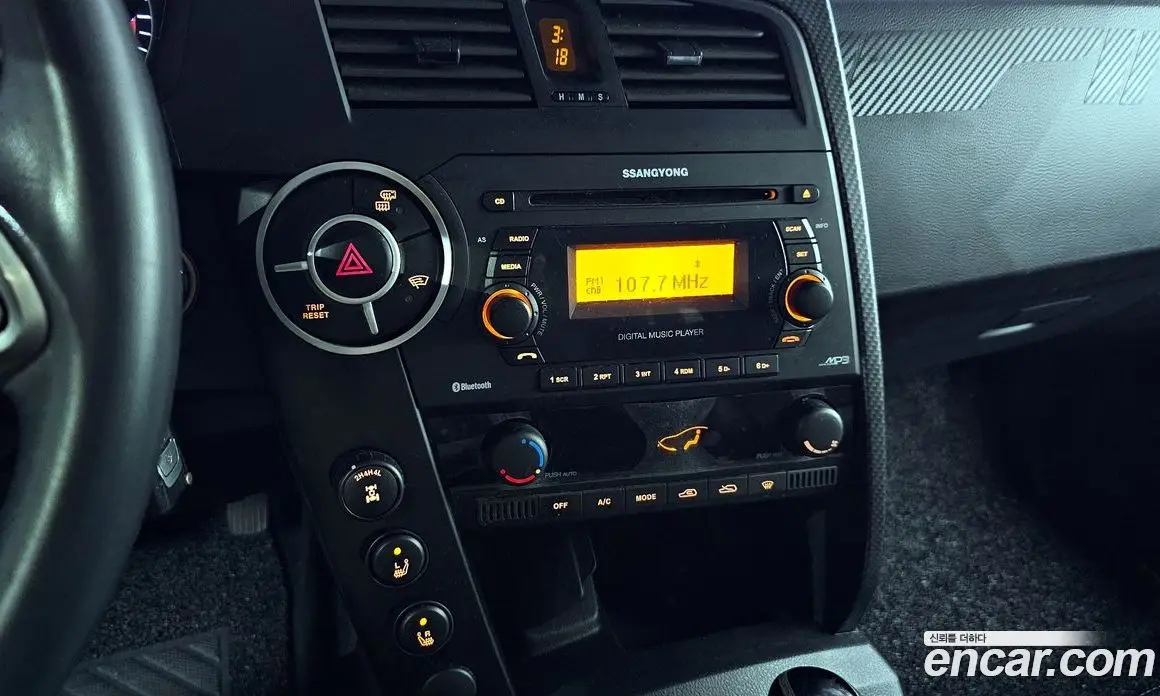 SsangYong Korando 2015 2.0 автомат (гидро), фото 16