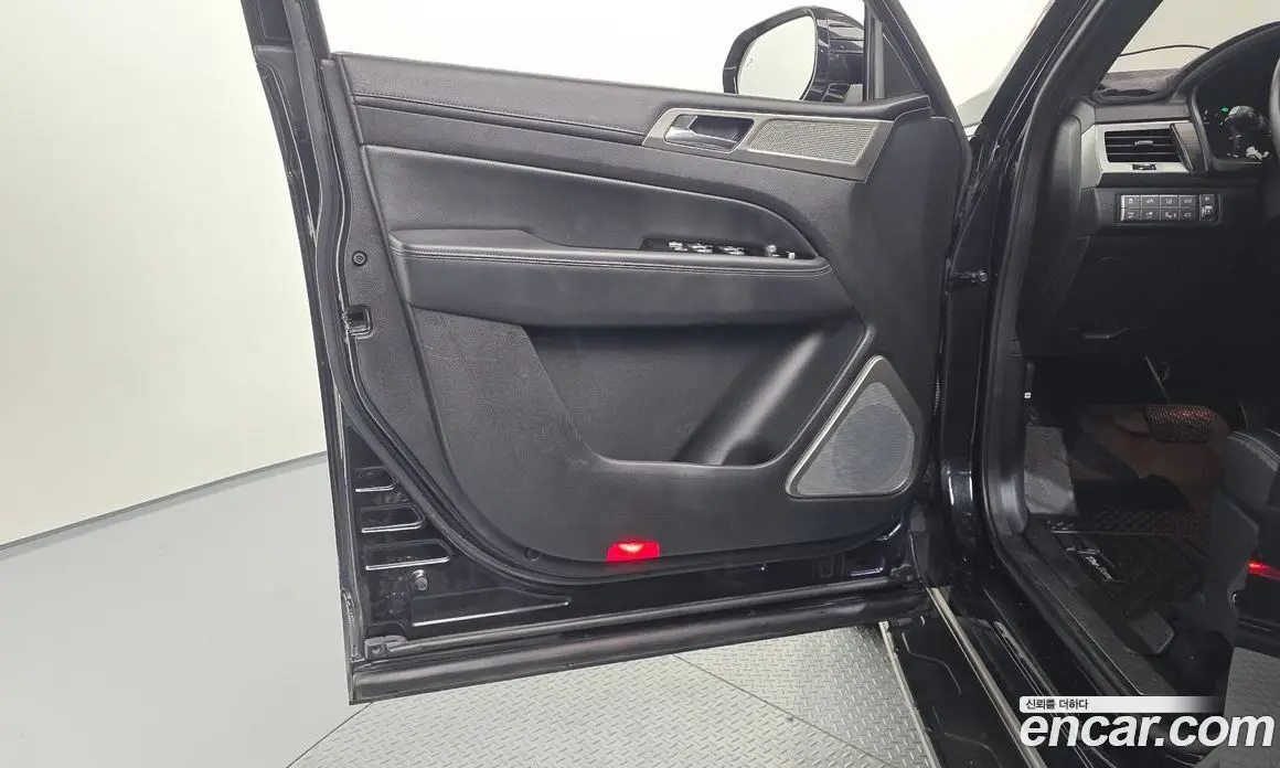 SsangYong Rexton 2018 2.2 автомат (гидро), фото 14 SsangYong Rexton 2018 2.2 автомат (гидро), фото 14