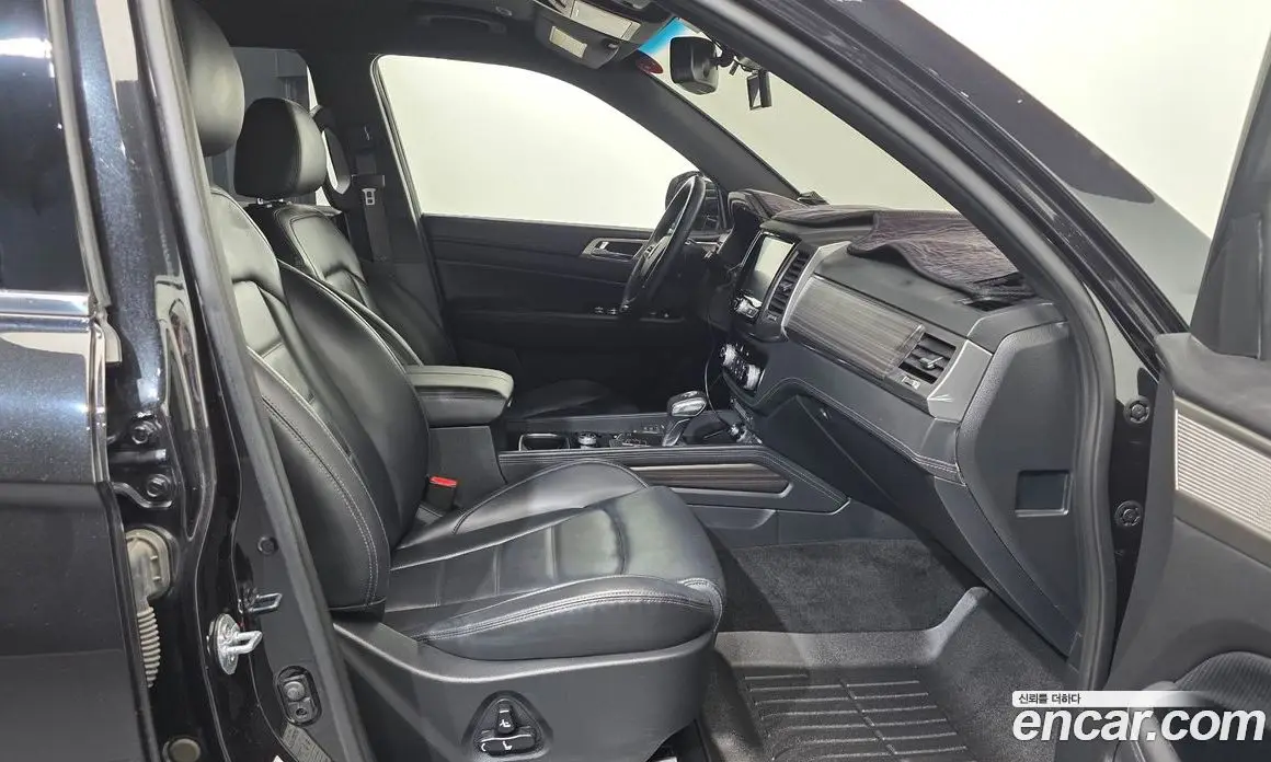 SsangYong Rexton 2018 2.2 автомат (гидро), фото 16 SsangYong Rexton 2018 2.2 автомат (гидро), фото 16