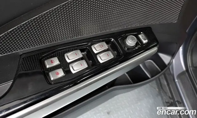 SsangYong TIBOLI 2015 1.6 автомат (гидро), миниатюра 11