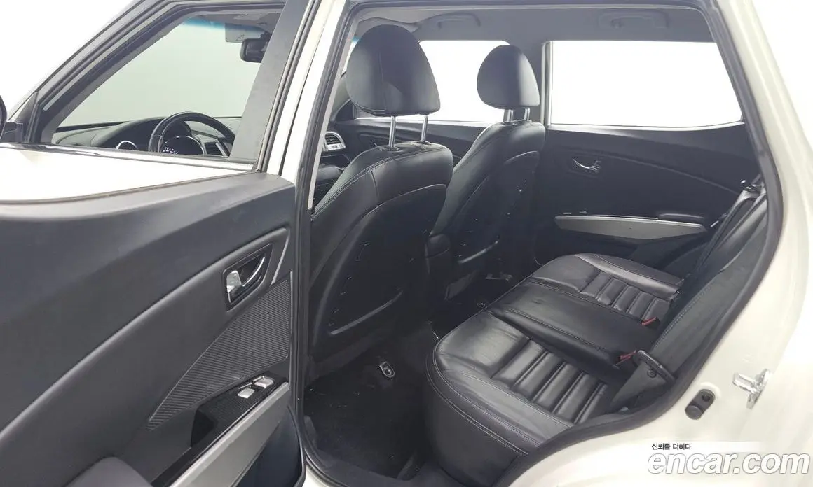 SsangYong TIBOLI 2015 1.6 автомат (гидро), фото 11 SsangYong TIBOLI 2015 1.6 автомат (гидро), фото 11