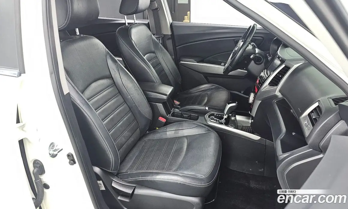 SsangYong TIBOLI 2015 1.6 автомат (гидро), фото 12 SsangYong TIBOLI 2015 1.6 автомат (гидро), фото 12