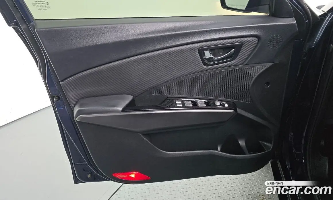 SsangYong TIBOLI 2017 1.6 автомат (гидро), фото 14
