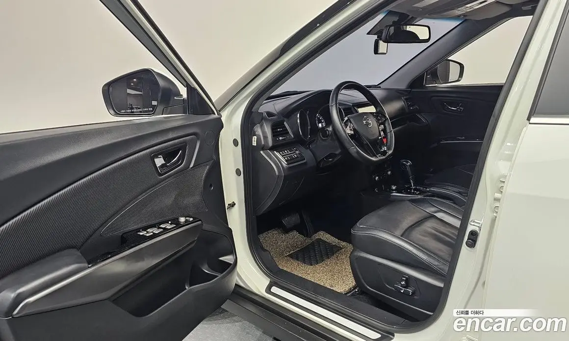 SsangYong TIBOLI 2017 1.6 автомат (гидро), фото 13 SsangYong TIBOLI 2017 1.6 автомат (гидро), фото 13