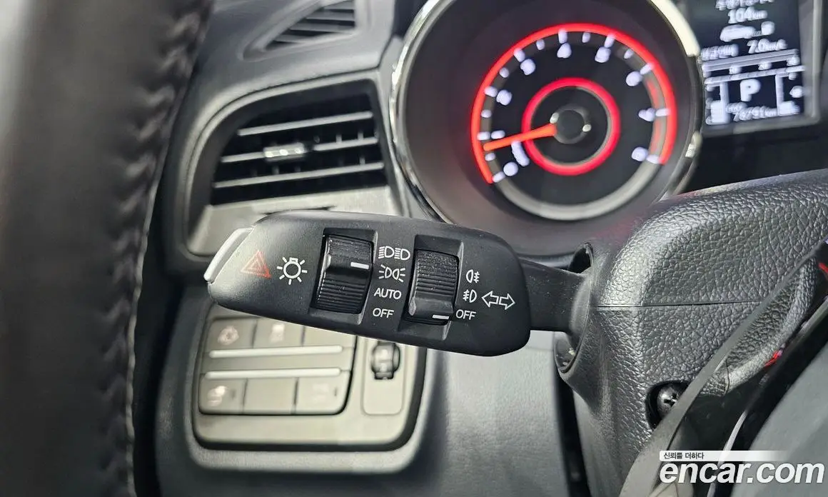 SsangYong TIBOLI 2017 1.6 автомат (гидро), фото 28 SsangYong TIBOLI 2017 1.6 автомат (гидро), фото 28