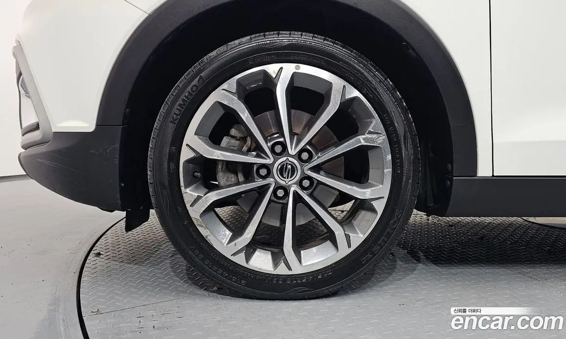 SsangYong TIBOLI 2017 1.6 автомат (гидро), фото 5 SsangYong TIBOLI 2017 1.6 автомат (гидро), фото 5
