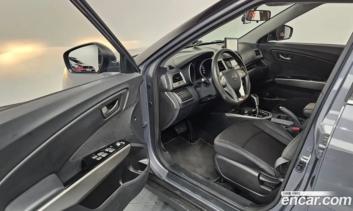 SsangYong TIBOLI 2017 1.6 автомат (гидро), фото 13 SsangYong TIBOLI 2017 1.6 автомат (гидро), фото 13