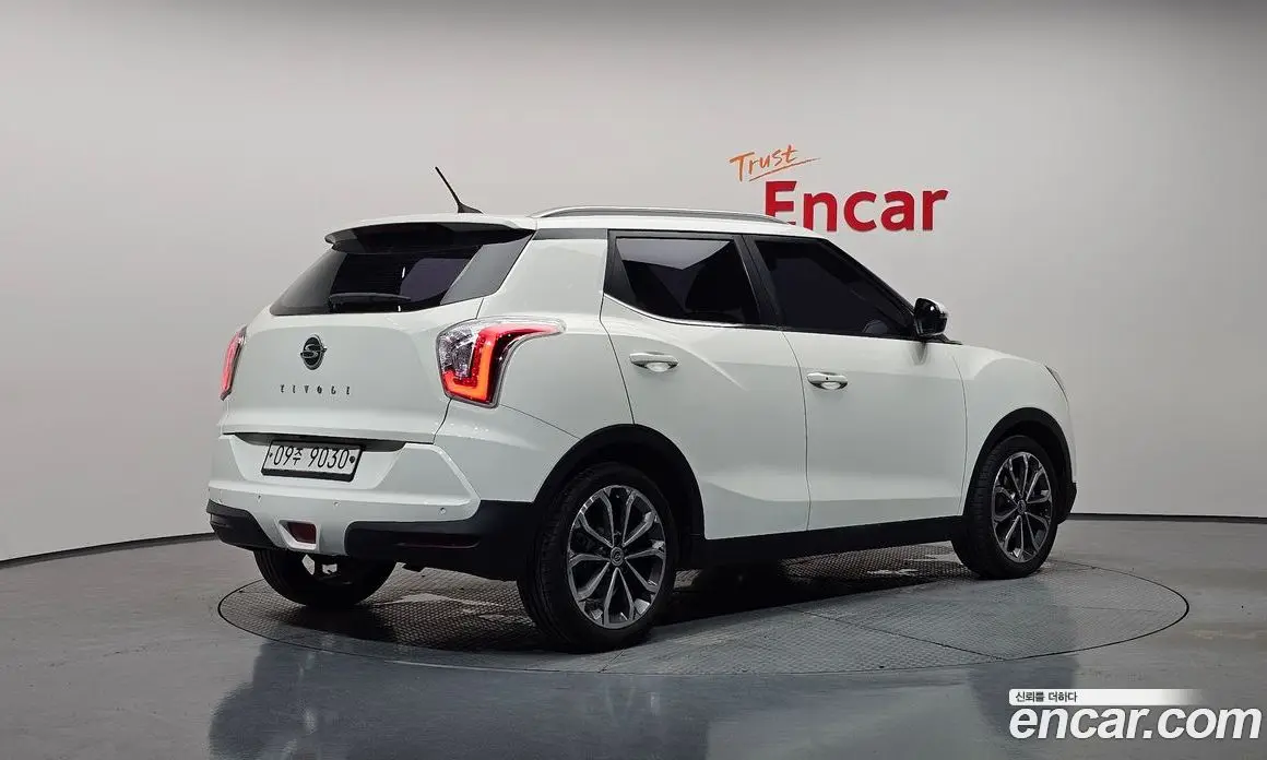 SsangYong TIBOLI 2017 1.6 автомат (гидро), фото 1 SsangYong TIBOLI 2017 1.6 автомат (гидро), фото 1