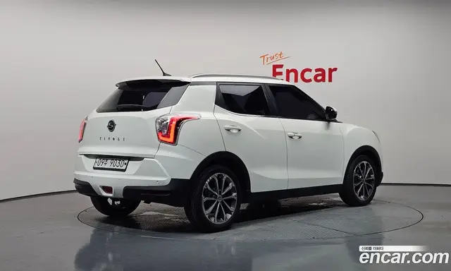SsangYong TIBOLI 2017 1.6 автомат (гидро), миниатюра 1 SsangYong TIBOLI 2017 1.6 автомат (гидро), миниатюра 1