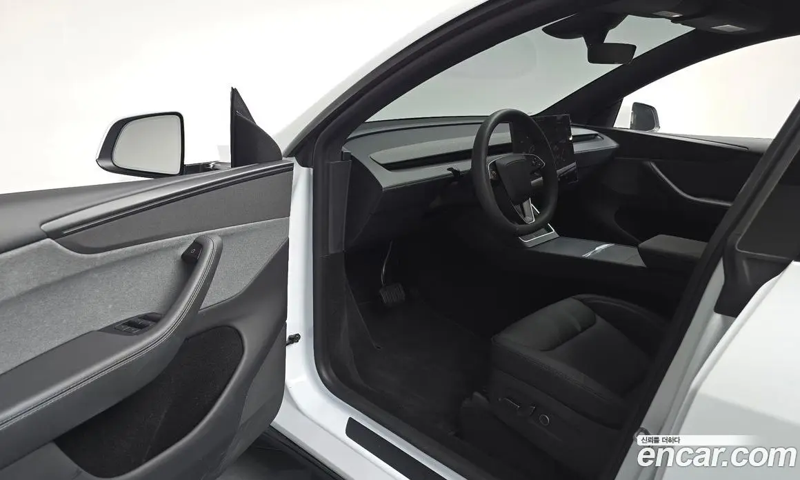 Tesla Model Y 2026 0.2 автомат (гидро), фото 12 Tesla Model Y 2026 0.2 автомат (гидро), фото 12
