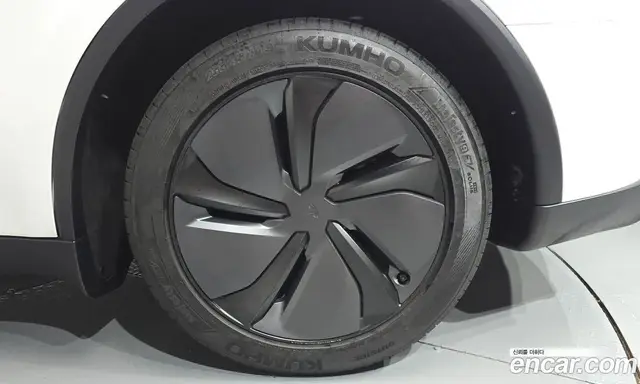 Tesla Model Y 2026 0.2 автомат (гидро), миниатюра 6 Tesla Model Y 2026 0.2 автомат (гидро), миниатюра 6