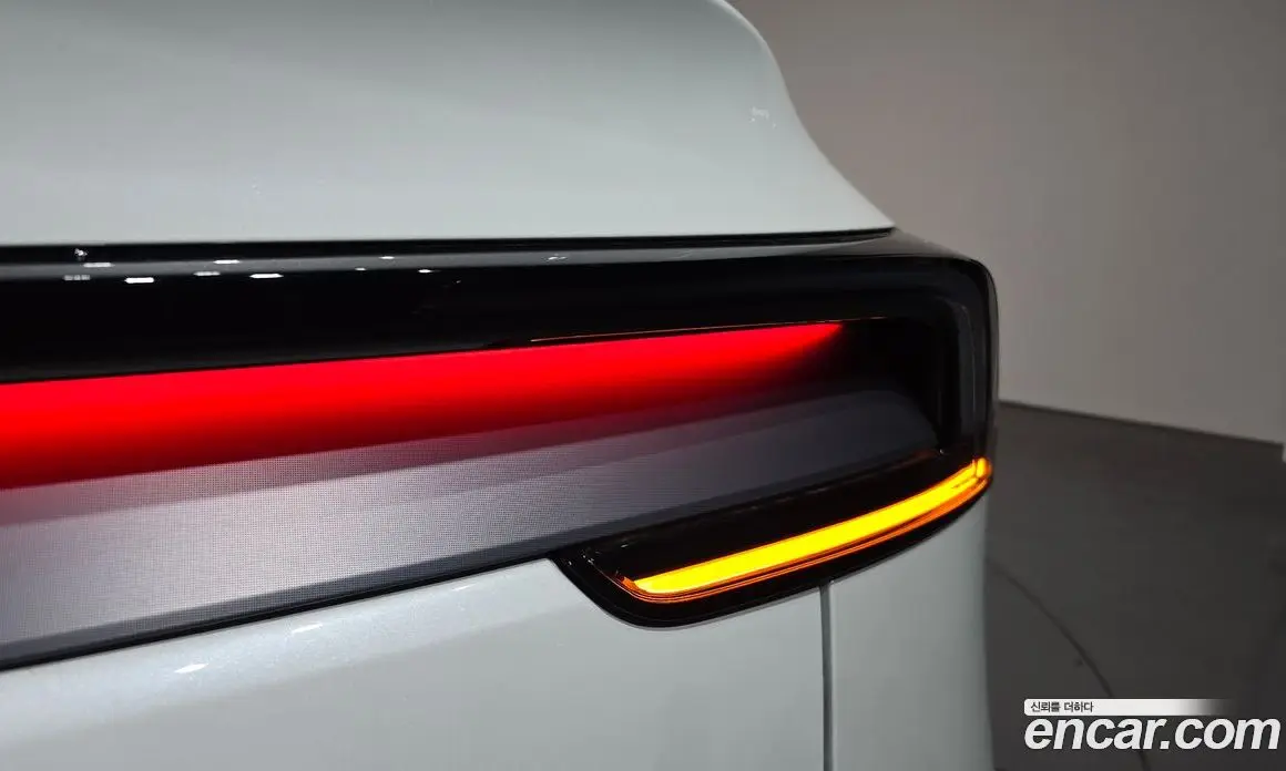 Tesla Model Y 2026 0.2 автомат (гидро), фото 8 Tesla Model Y 2026 0.2 автомат (гидро), фото 8