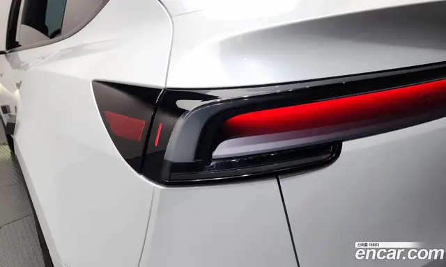 Tesla Model Y 2026 0.2 автомат (гидро), миниатюра 8 Tesla Model Y 2026 0.2 автомат (гидро), миниатюра 8