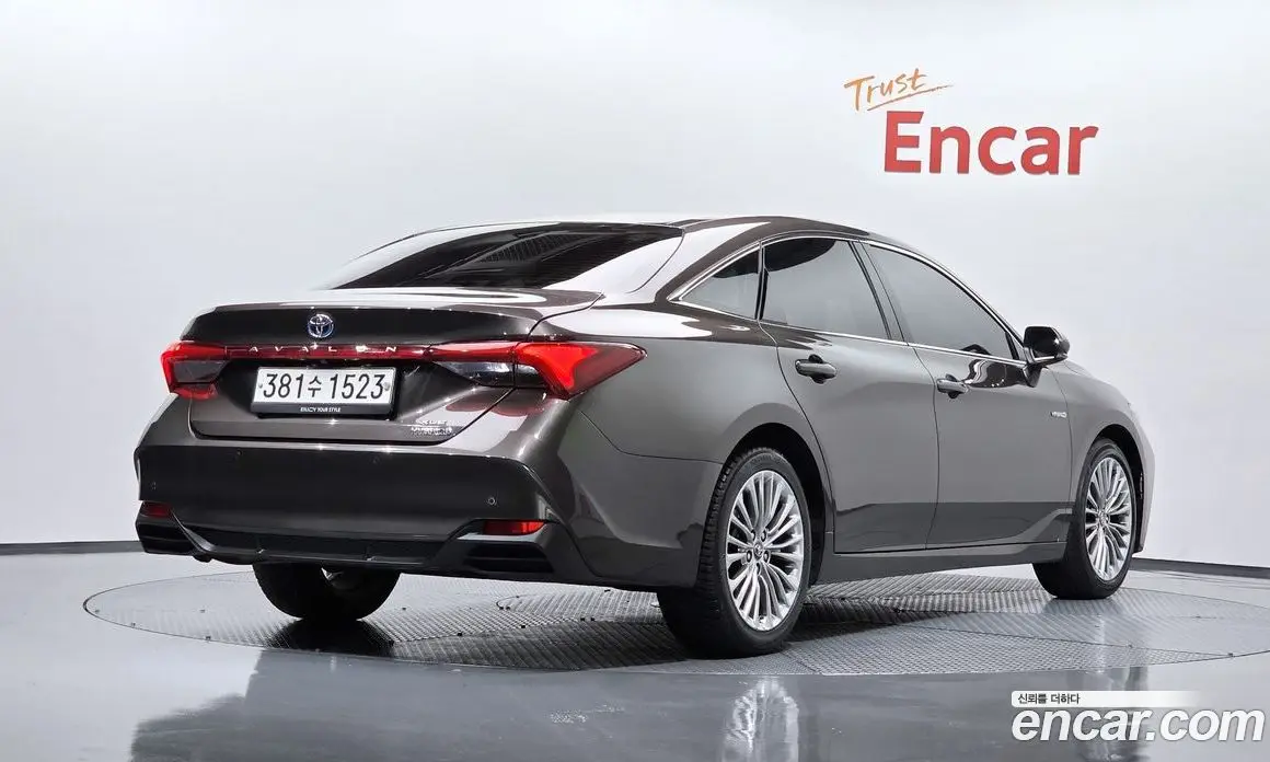 Toyota Avalon 2019 2.5 автомат (гидро), фото 1 Toyota Avalon 2019 2.5 автомат (гидро), фото 1