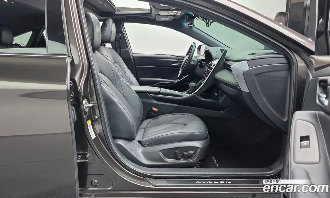 Toyota Avalon 2019 2.5 автомат (гидро), фото 15 Toyota Avalon 2019 2.5 автомат (гидро), фото 15