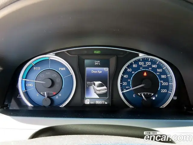 Toyota Camry 2016 2.5 автомат (гидро), миниатюра 6 Toyota Camry 2016 2.5 автомат (гидро), миниатюра 6
