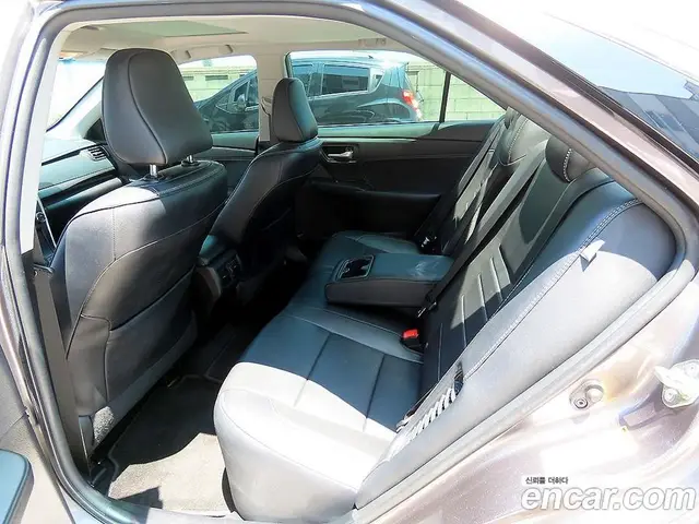 Toyota Camry 2016 2.5 автомат (гидро), миниатюра 9 Toyota Camry 2016 2.5 автомат (гидро), миниатюра 9