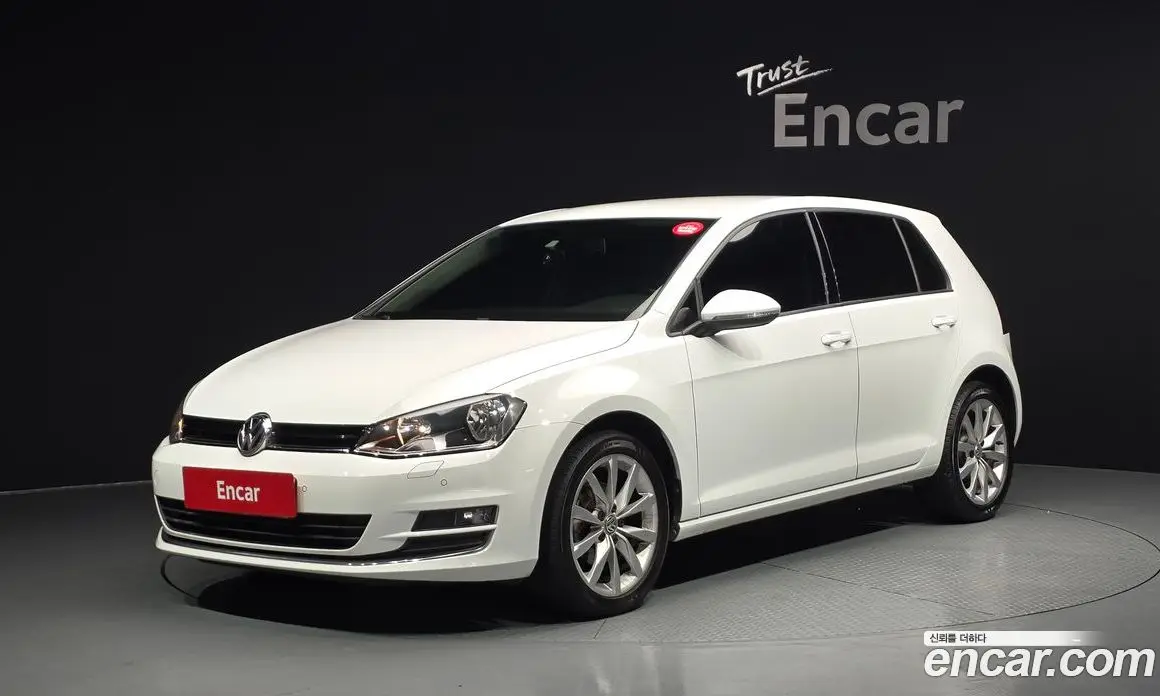 Volkswagen Golf 2015 1.6 автомат (гидро), фото 1 Volkswagen Golf 2015 1.6 автомат (гидро), фото 1