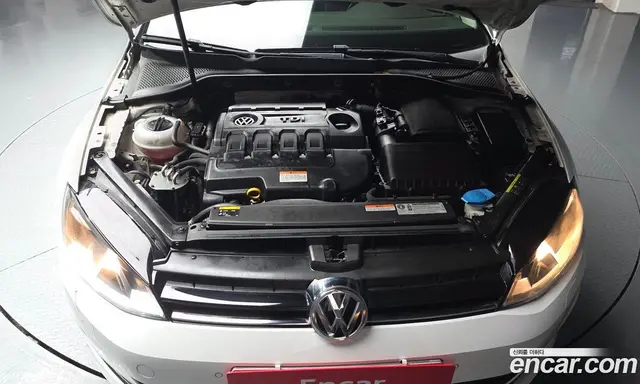 Volkswagen Golf 2015 1.6 автомат (гидро), миниатюра 6 Volkswagen Golf 2015 1.6 автомат (гидро), миниатюра 6