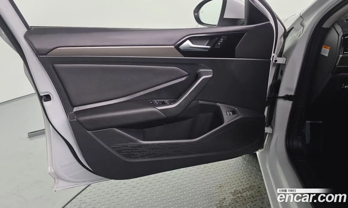 Volkswagen Jetta 2021 1.4 автомат (гидро), фото 14