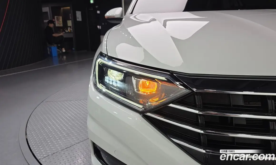 Volkswagen Jetta 2021 1.4 автомат (гидро), фото 8