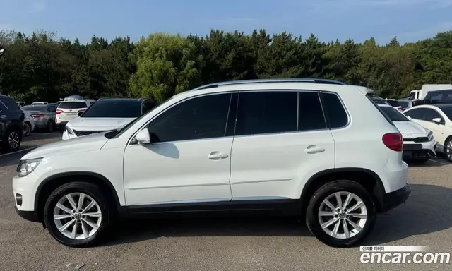 Volkswagen Tiguan 2016 2.0 автомат (гидро), миниатюра 11 Volkswagen Tiguan 2016 2.0 автомат (гидро), миниатюра 11