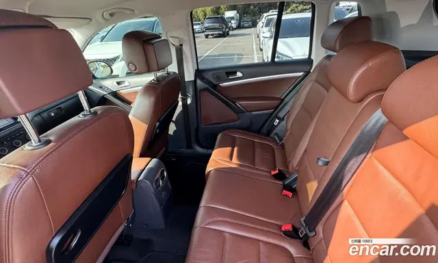 Volkswagen Tiguan 2016 2.0 автомат (гидро), миниатюра 10 Volkswagen Tiguan 2016 2.0 автомат (гидро), миниатюра 10