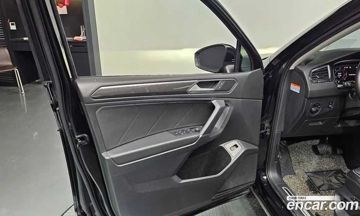 Volkswagen Tiguan 2020 2.0 автомат (гидро), фото 13 Volkswagen Tiguan 2020 2.0 автомат (гидро), фото 13