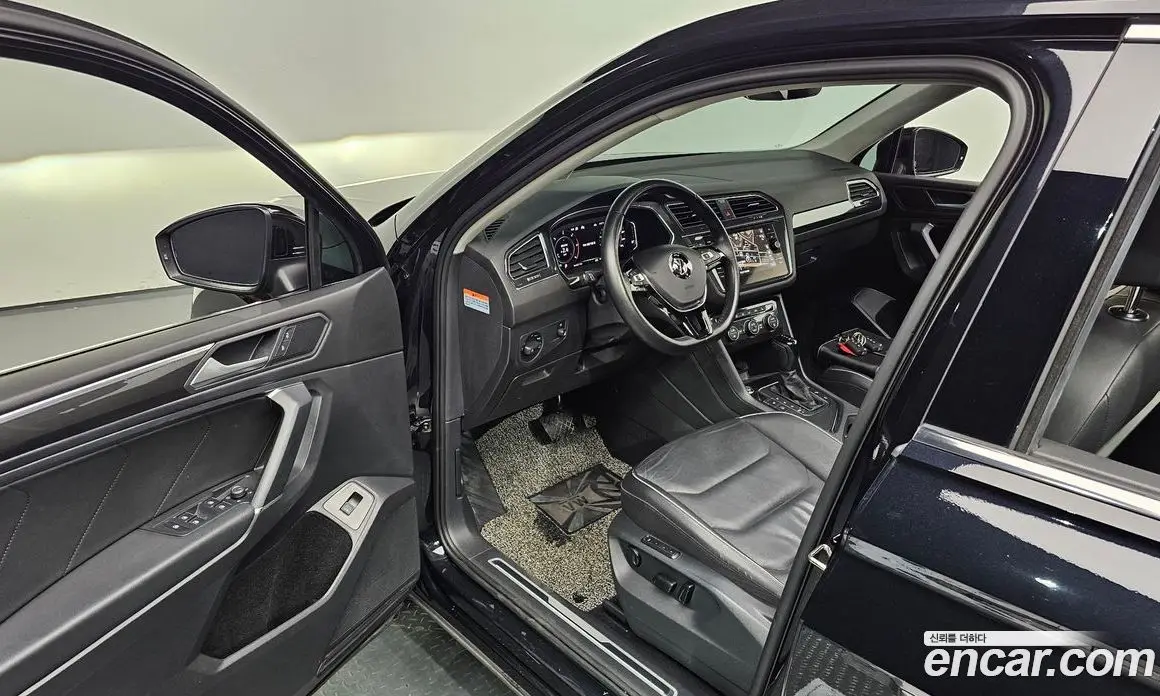 Volkswagen Tiguan 2020 2.0 автомат (гидро), фото 16 Volkswagen Tiguan 2020 2.0 автомат (гидро), фото 16