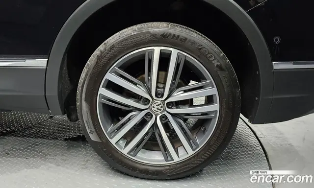 Volkswagen Tiguan 2020 2.0 автомат (гидро), миниатюра 6 Volkswagen Tiguan 2020 2.0 автомат (гидро), миниатюра 6