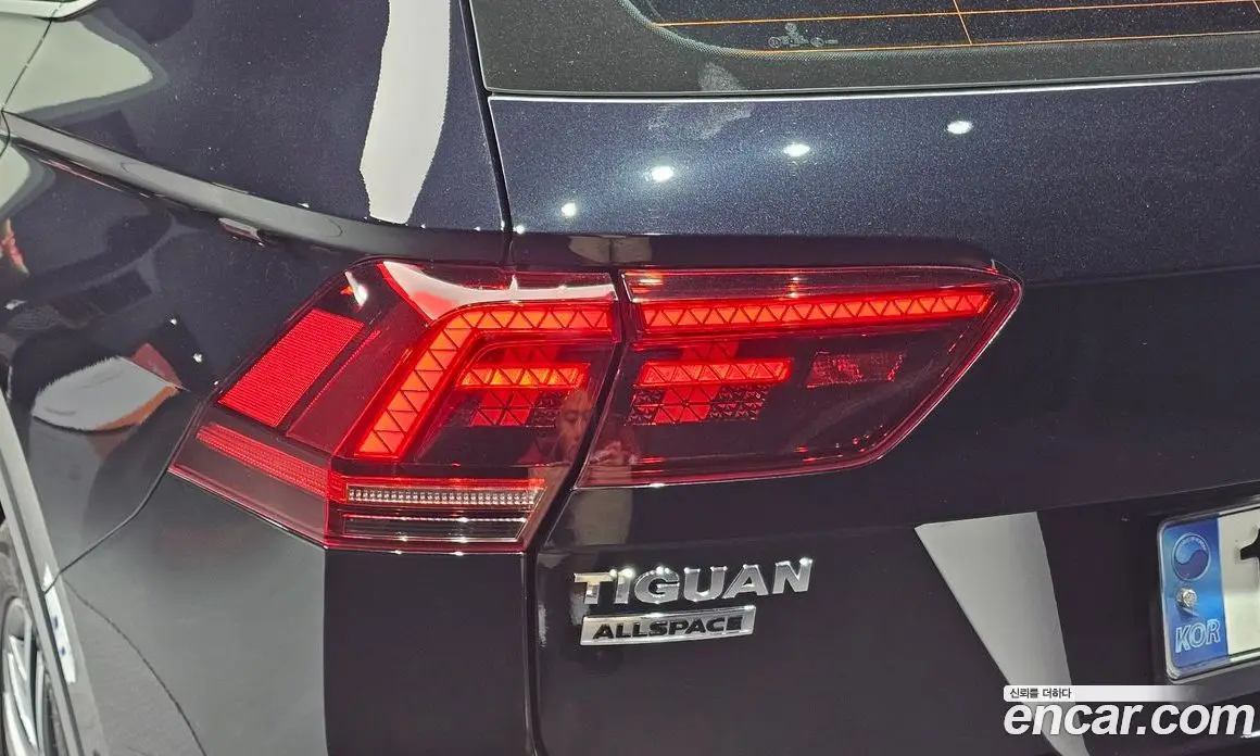 Volkswagen Tiguan 2020 2.0 автомат (гидро), фото 8 Volkswagen Tiguan 2020 2.0 автомат (гидро), фото 8