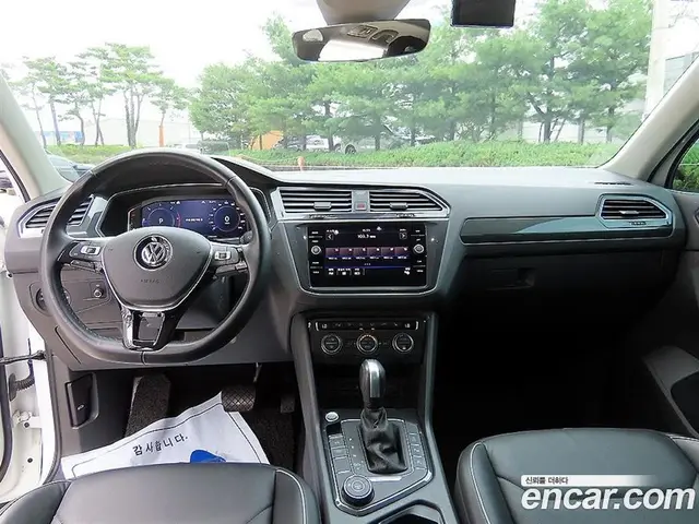 Volkswagen Tiguan 2020 2.0 автомат (гидро), миниатюра 7 Volkswagen Tiguan 2020 2.0 автомат (гидро), миниатюра 7