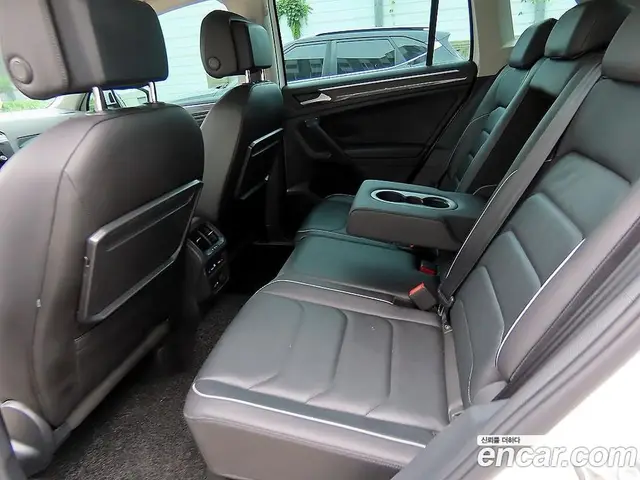 Volkswagen Tiguan 2020 2.0 автомат (гидро), миниатюра 9 Volkswagen Tiguan 2020 2.0 автомат (гидро), миниатюра 9
