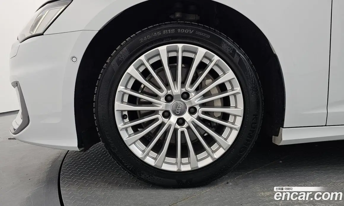 Audi A6 2020 2.0 автомат (гидро), фото 4 Audi A6 2020 2.0 автомат (гидро), фото 4