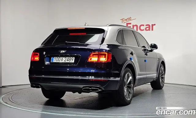 Bentley Bentayga 2019 4.0 автомат (гидро), миниатюра 2 Bentley Bentayga 2019 4.0 автомат (гидро), миниатюра 2