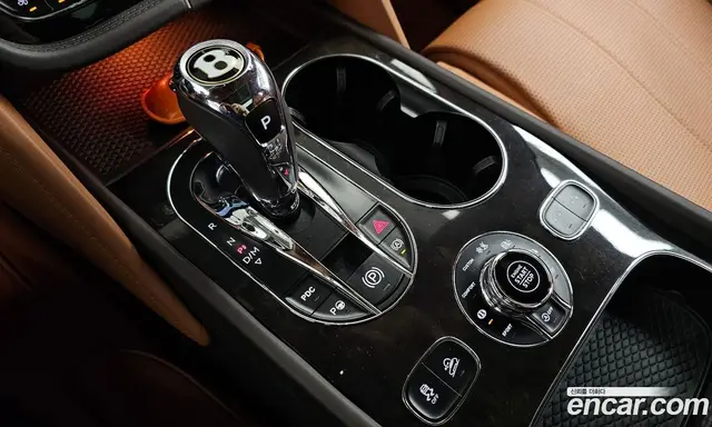 Bentley Bentayga 2019 4.0 автомат (гидро), миниатюра 12