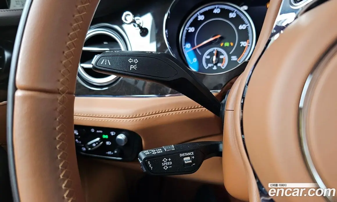Bentley Bentayga 2019 4.0 автомат (гидро), фото 30 Bentley Bentayga 2019 4.0 автомат (гидро), фото 30