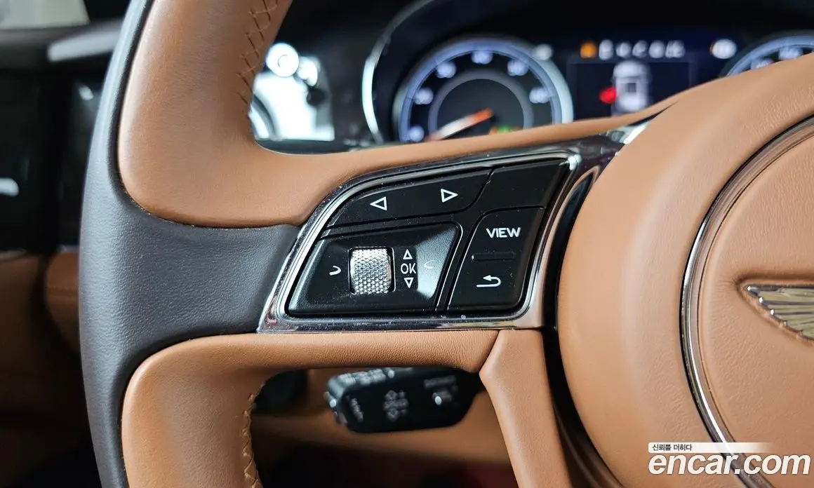 Bentley Bentayga 2019 4.0 автомат (гидро), фото 34 Bentley Bentayga 2019 4.0 автомат (гидро), фото 34