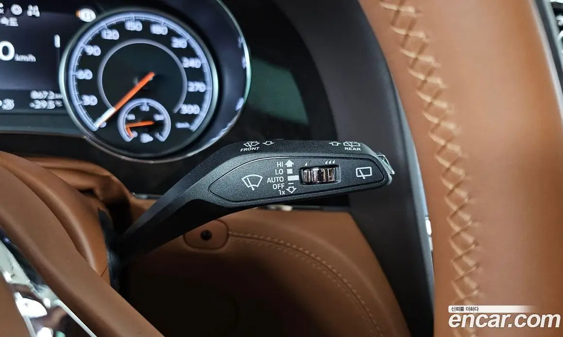 Bentley Bentayga 2019 4.0 автомат (гидро), фото 38 Bentley Bentayga 2019 4.0 автомат (гидро), фото 38