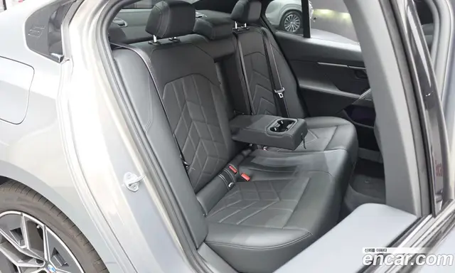 BMW 5 серия 2025 2.0 автомат (гидро), миниатюра 11 BMW 5 серия 2025 2.0 автомат (гидро), миниатюра 11