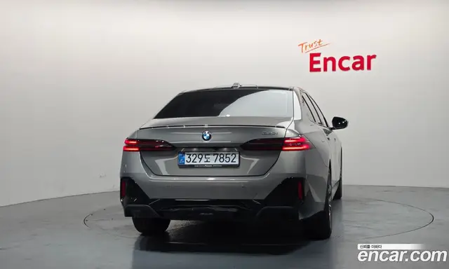 BMW 5 серия 2025 2.0 автомат (гидро), миниатюра 4 BMW 5 серия 2025 2.0 автомат (гидро), миниатюра 4