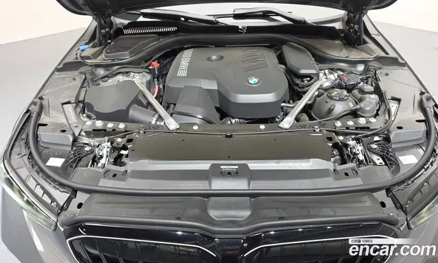 BMW 5 серия 2025 2.0 автомат (гидро), миниатюра 6 BMW 5 серия 2025 2.0 автомат (гидро), миниатюра 6