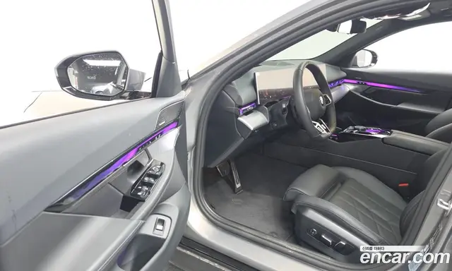 BMW 5 серия 2025 2.0 автомат (гидро), миниатюра 10 BMW 5 серия 2025 2.0 автомат (гидро), миниатюра 10