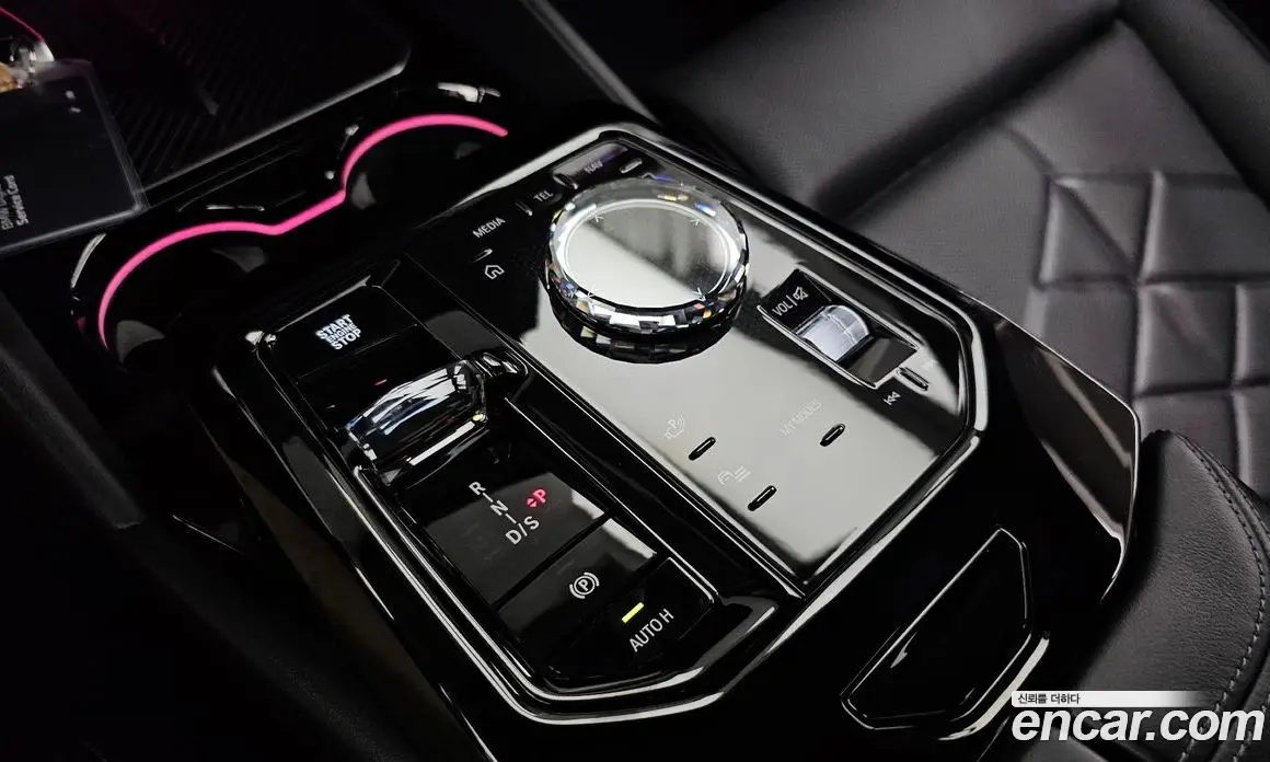 BMW 5 серия 2025 2.0 автомат (гидро), фото 12