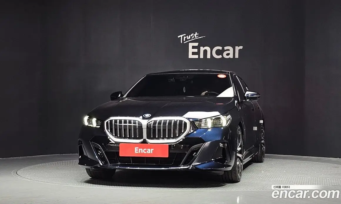 BMW 5 серия 2025 2.0 автомат (гидро), фото 3